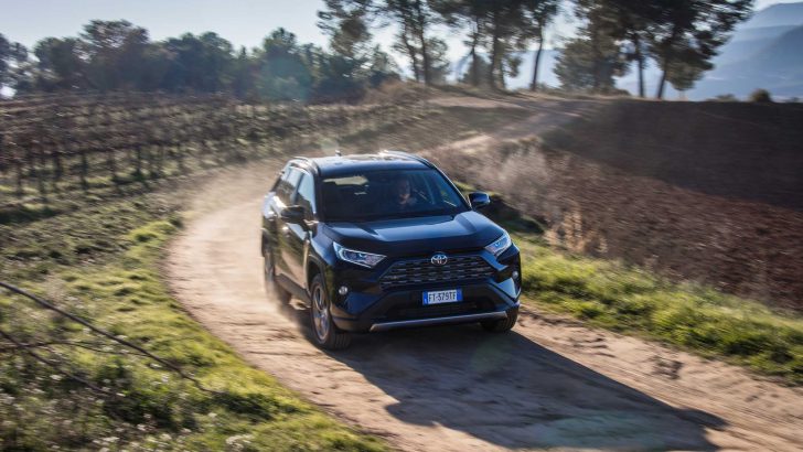 Toyota’nın efsane modelleri yılın ilk altı ayında zirvede