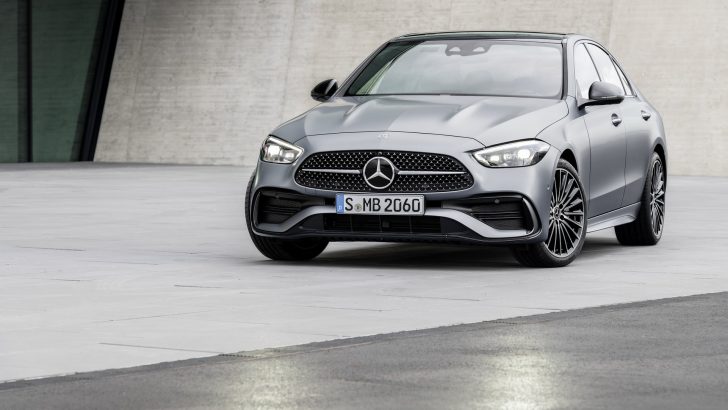 Mercedes Mart ayında da kazandırıyor