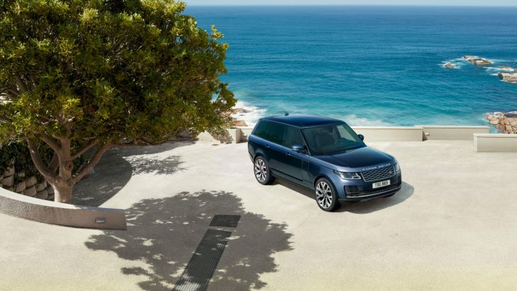 Range Rover yeni versiyon ve donanım seçenekleriyle Türkiye’de