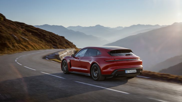 İşte Karşınızda Yeni Porsche Taycan GTS !