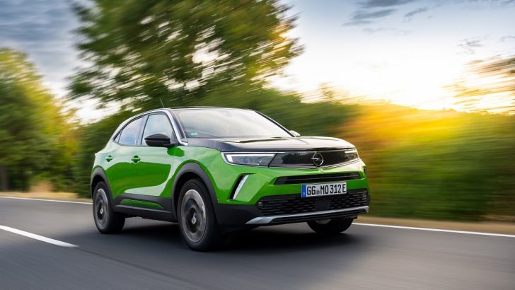 Yeni Opel Mokka-e,“2021 Altın Direksiyon Ödülü’nü” kazandı !