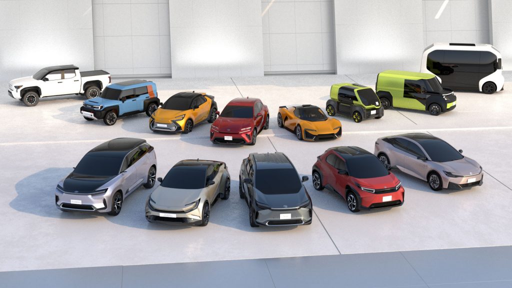 Toyota 2030’a Kadar 30 Bataryalı Elektrikli Model Sunacak