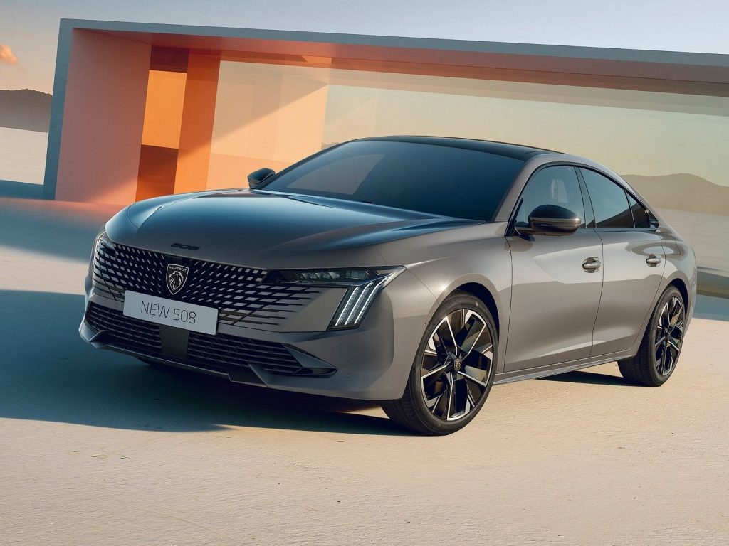 PEUGEOT 508 YENİLENDİ