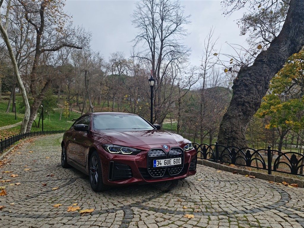 Elektrikli Yarış Otomobili: BMW i4