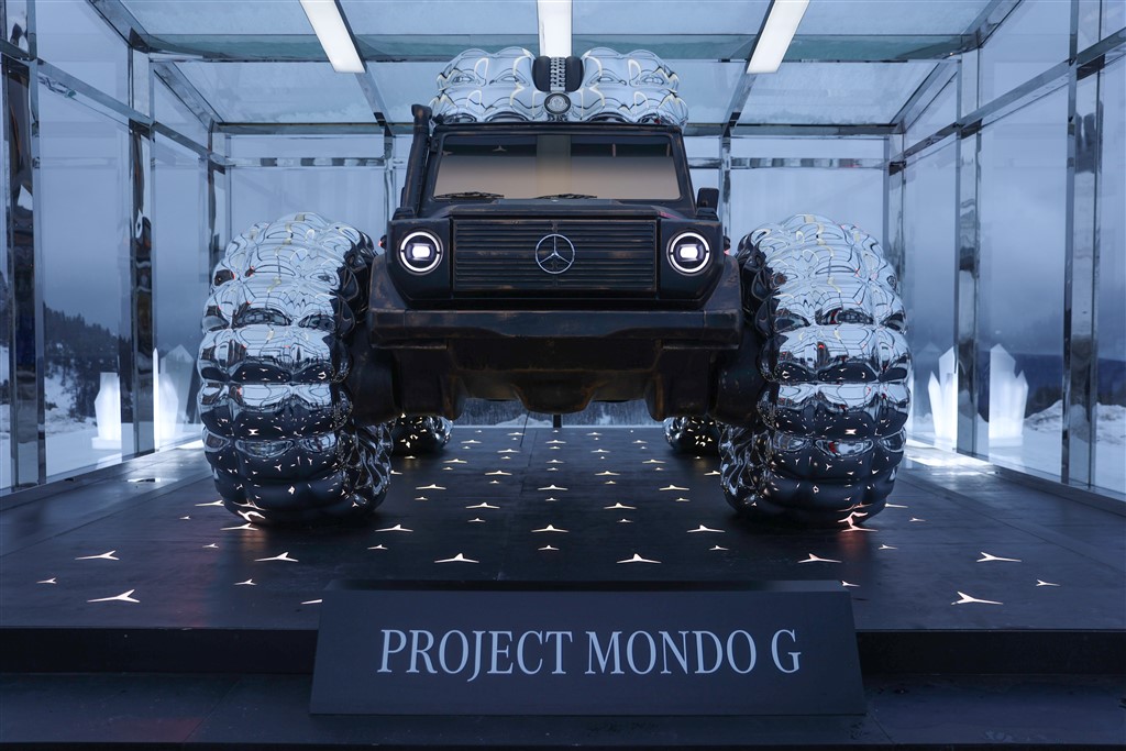 Mercedes Benz ve Moncler İş Birliği ile Dünyada Tek Olan “PROJECT MONDO G” Galataport İstanbul’da!