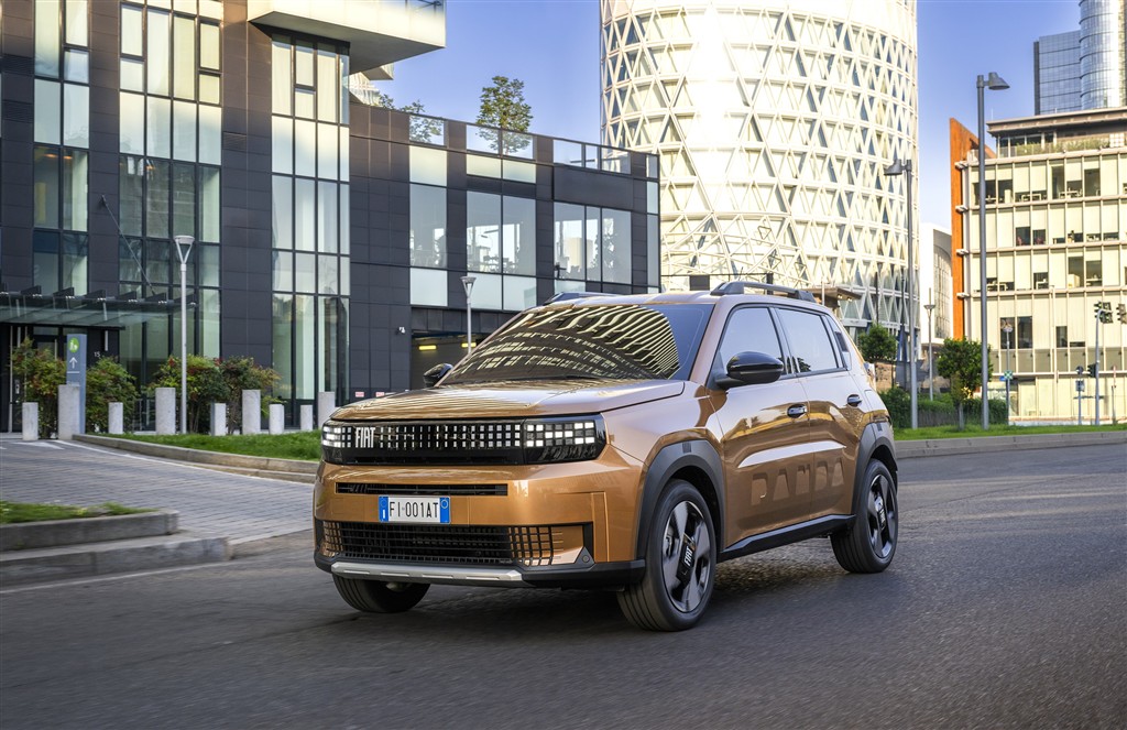 FIAT’ın Yepyeni Modeli ‘Grande Panda’nın Hibrit Versiyonu Tanıtıldı
