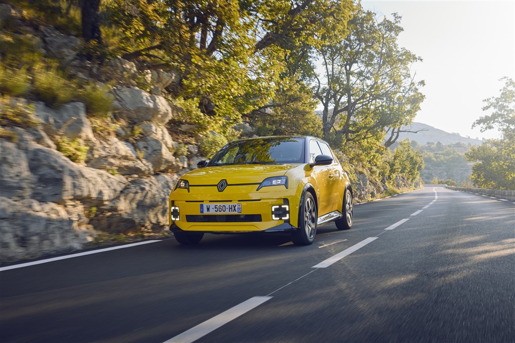 Pop İkonu Geri Döndü: Renault 5 E-Tech Elektrikli Türkiye’de Satışta