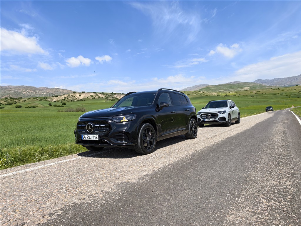 Yeni Elektrikli GLB şimdi Türkiye’de