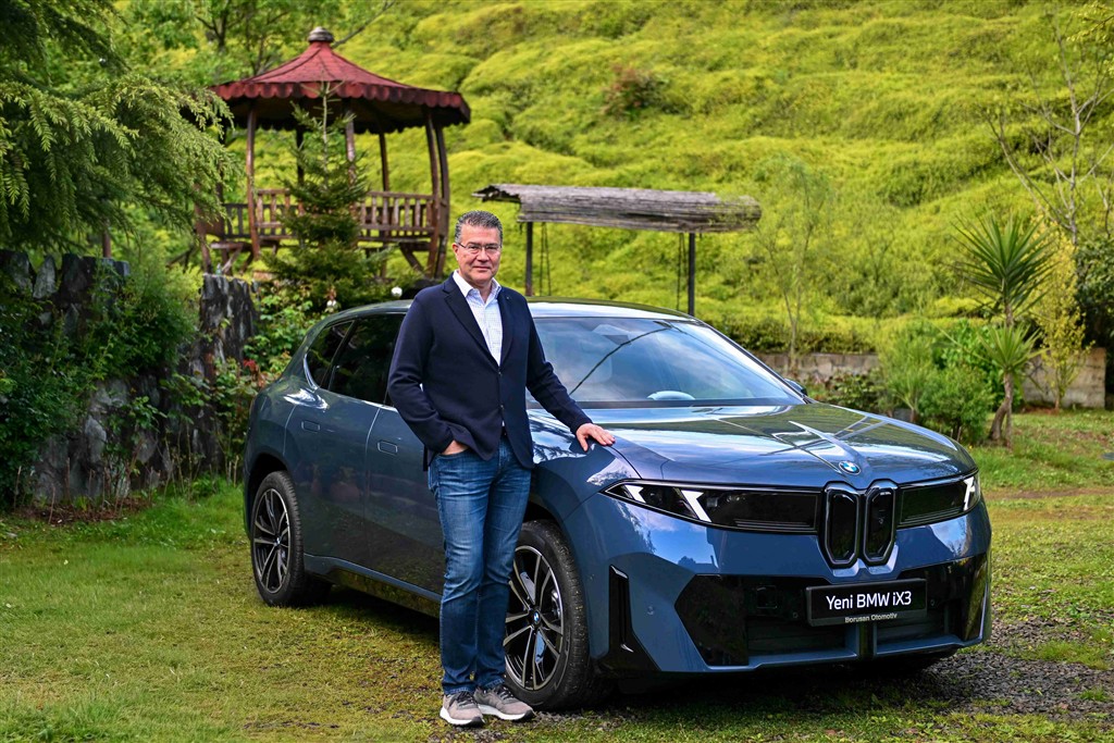 Yeni BMW iX3, OGD’nin “Türkiye’de Yılın Otomobili” Yarışmasına 3 Ödülle Damga Vurdu